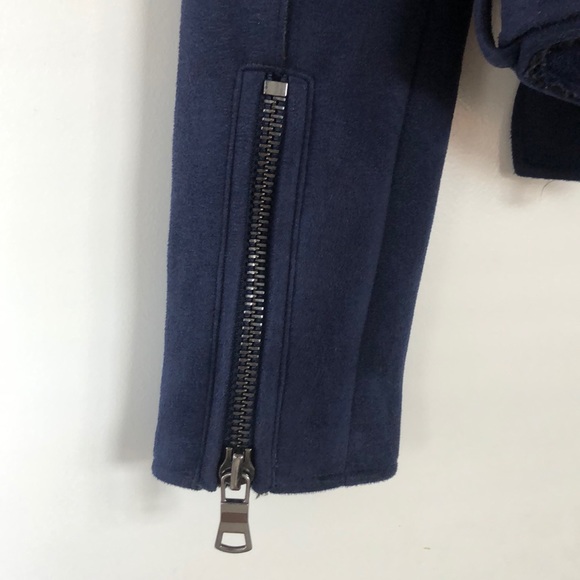 Blue suede moto jacket with zipper details - Picture 7 of 8